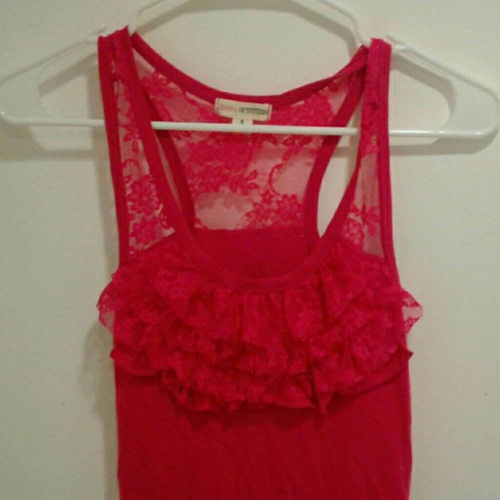 Pink tank top